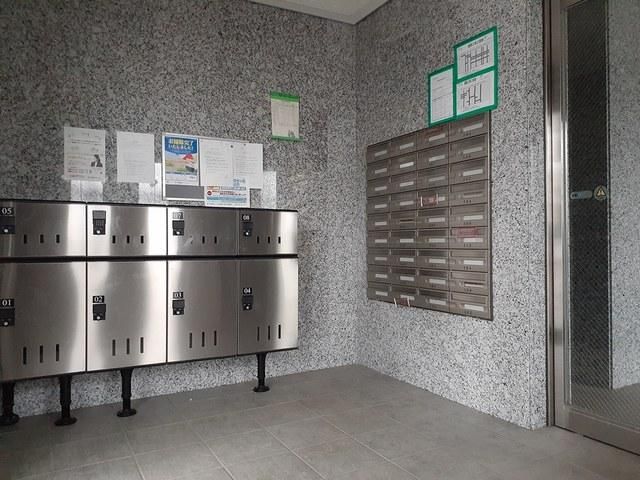 �y�G���g�����X�z�@