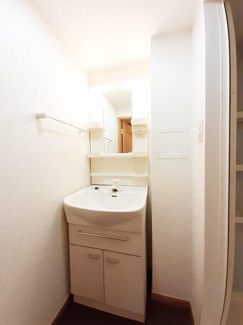 �y���ʏ��z�@