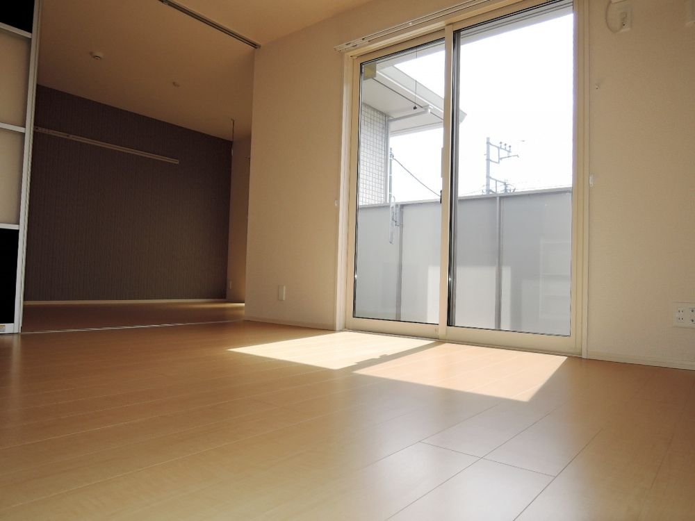 �y���]�z�@