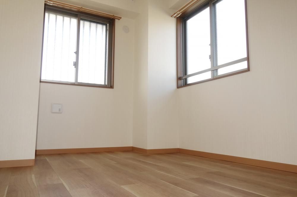 �y�Q���z�@