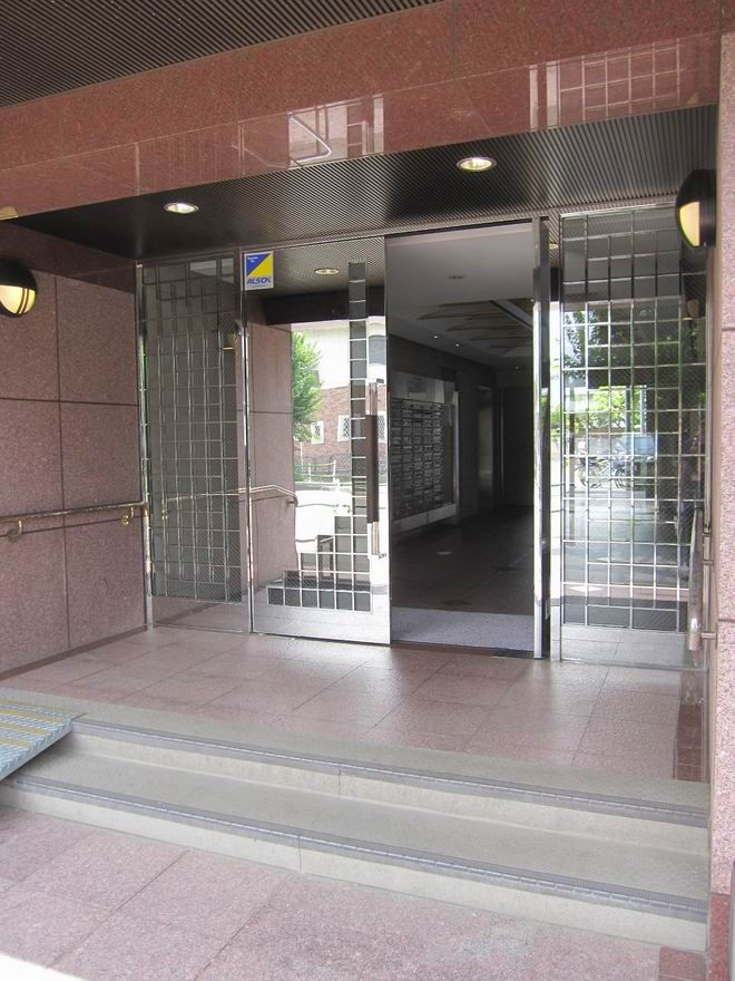 �y�G���g�����X�z�@