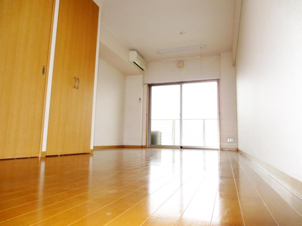 �y�Q���z�@