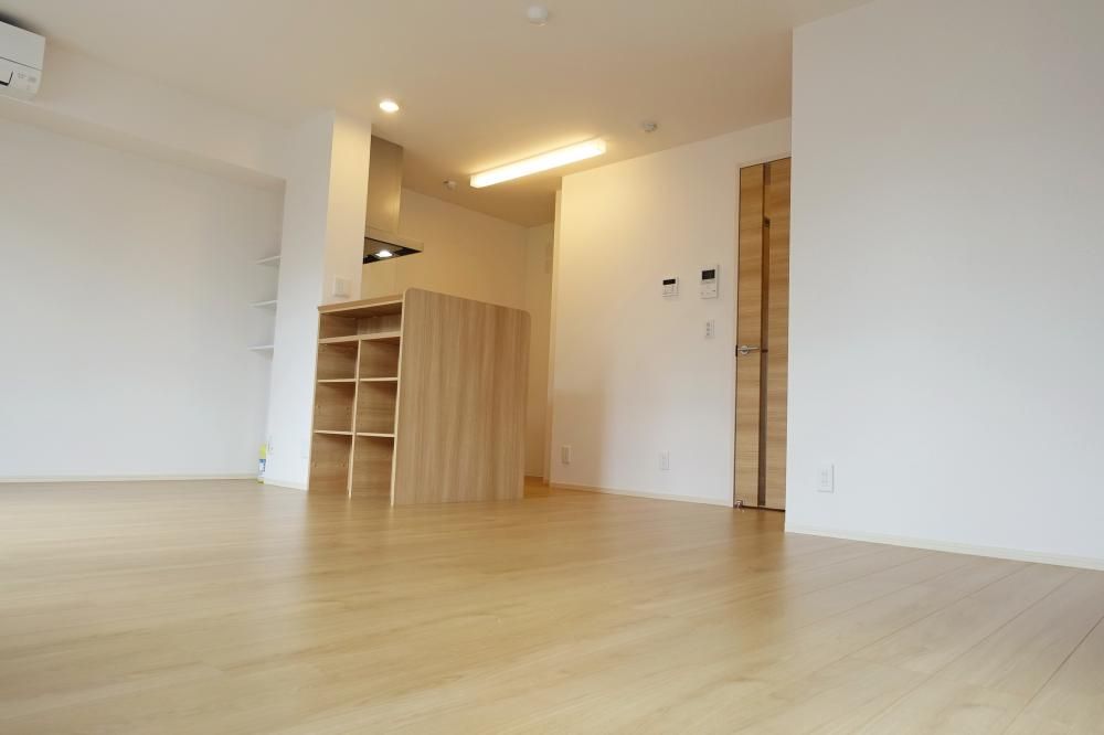 �y���ԁE���r���O�z�@