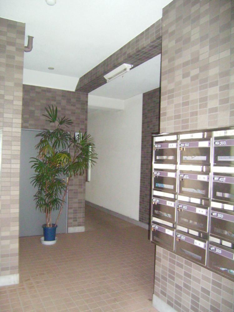 �y�G���g�����X�z�@