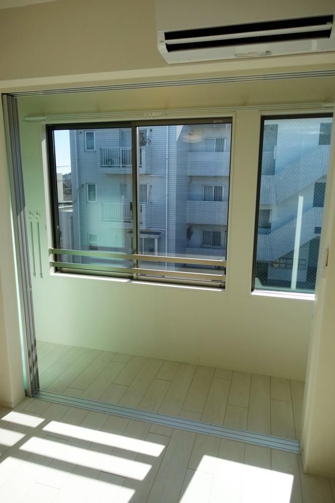 �y�x�����_�z�@