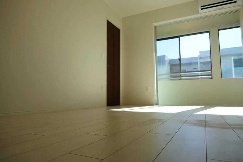 �y���̑������E�X�y�[�X�z�@