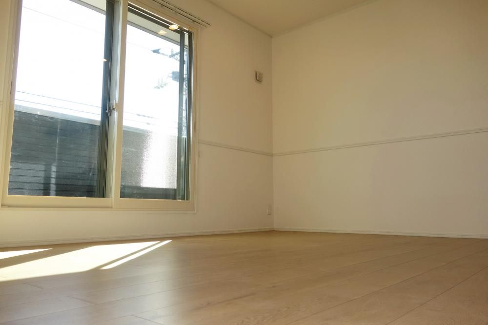 �y���]�z�@