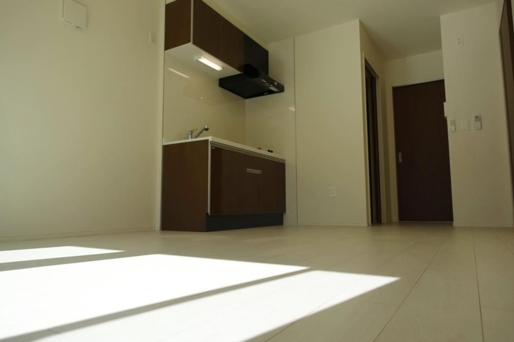 �y���ԁE���r���O�z�@