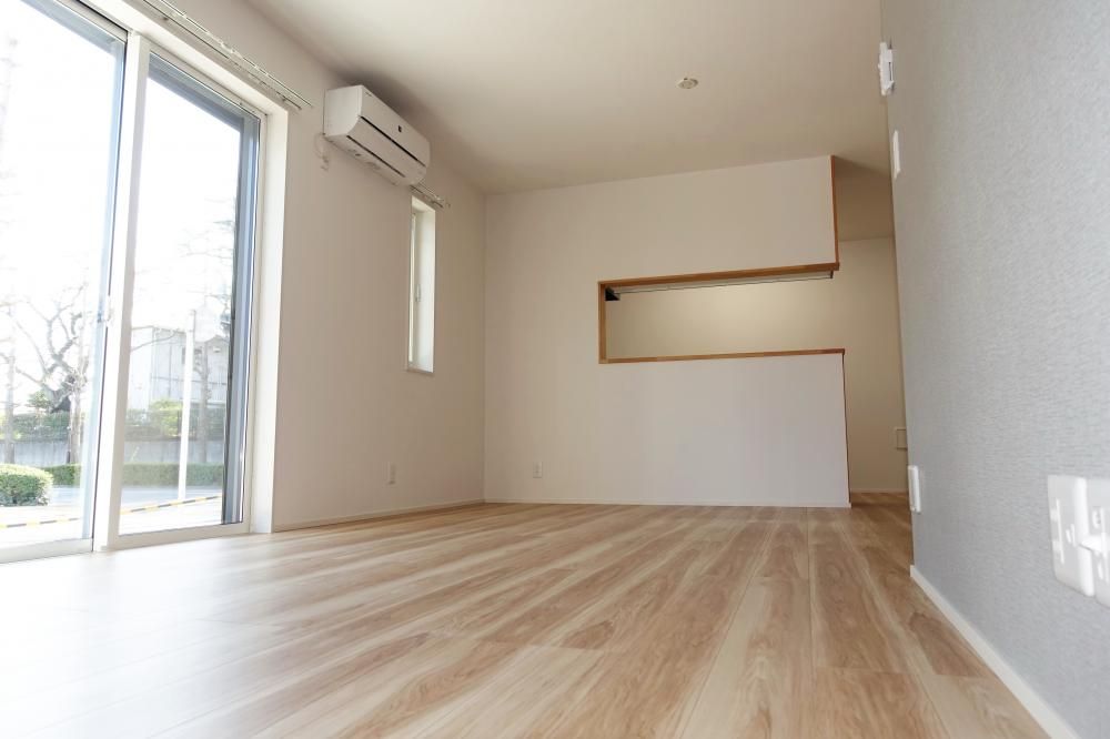 �y���ԁE���r���O�z�@