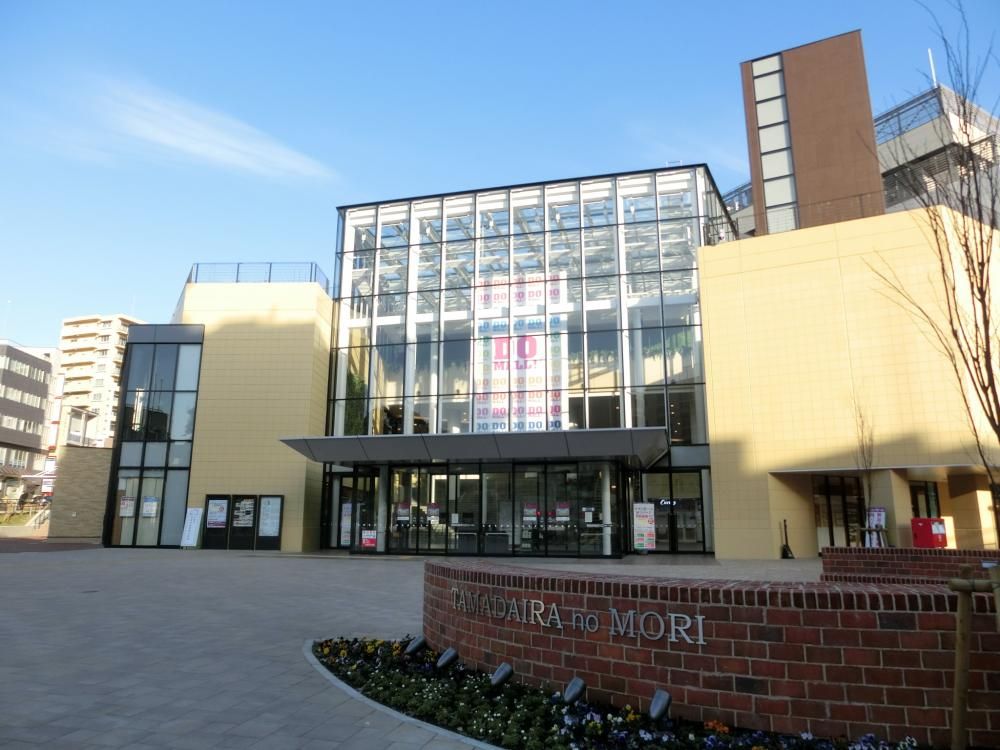 �y���Ӂz�@�V���b�s���O�Z���^�[�������̐X
796��