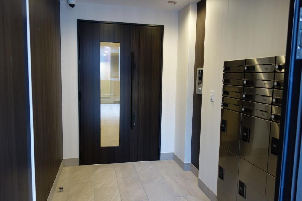 �y�G���g�����X�z�@