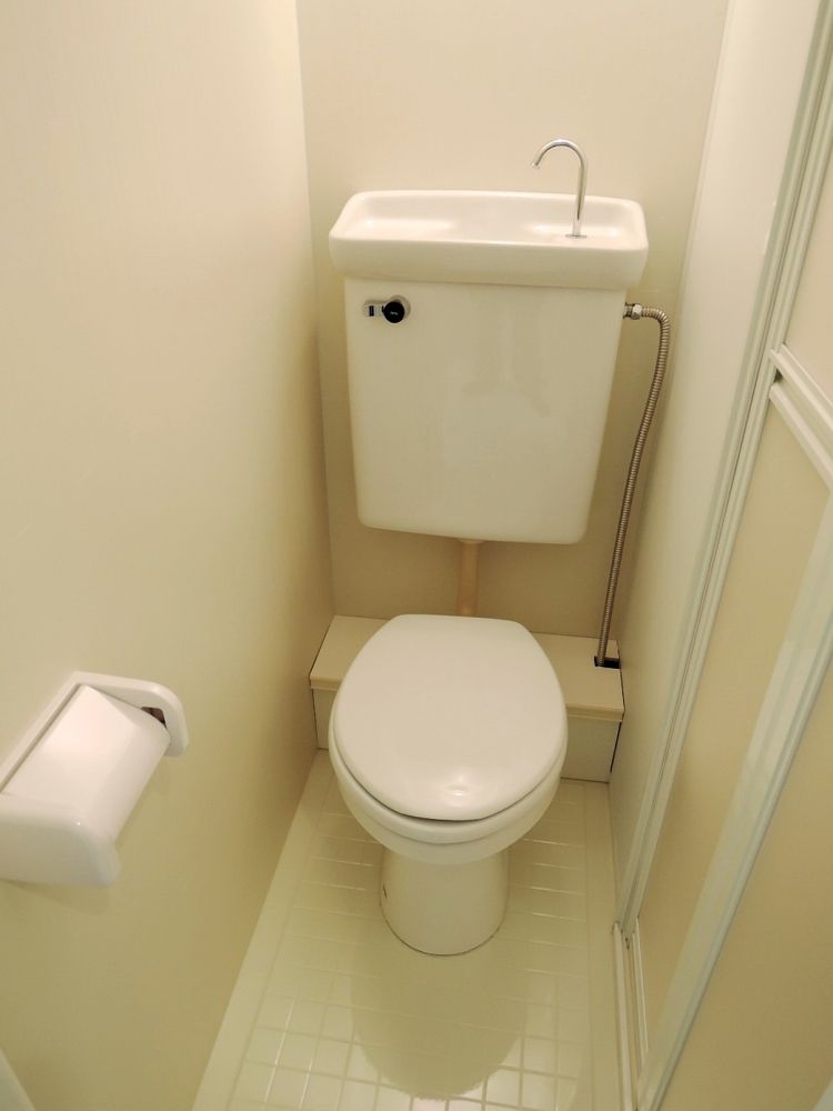 �y�g�C���z�@