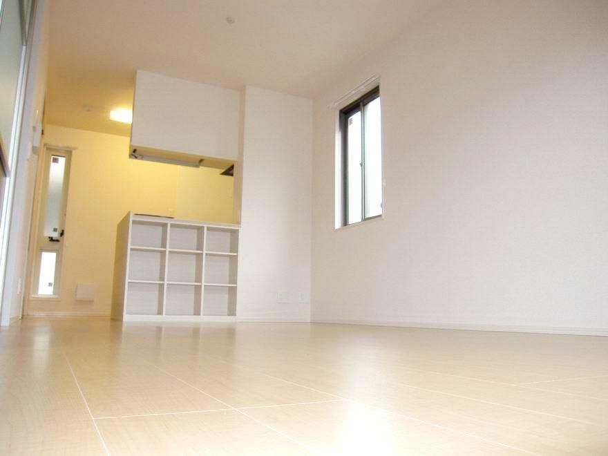 �y���ԁE���r���O�z�@