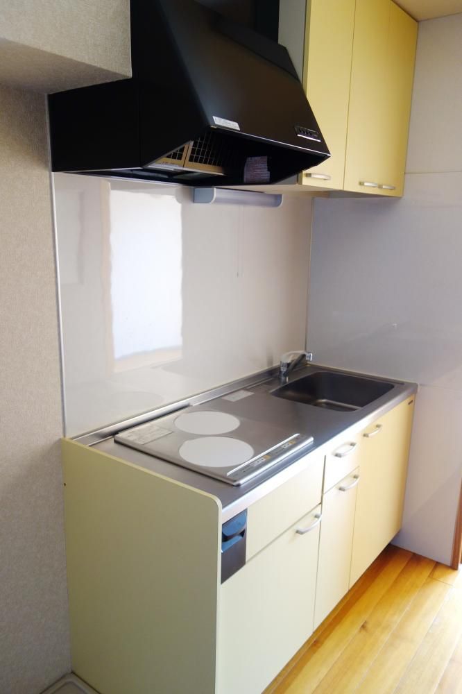 �y�L�b�`���z�@