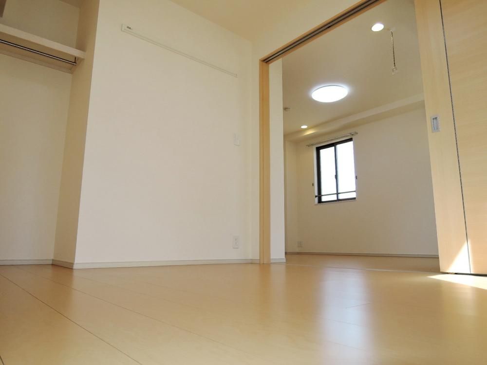 �y�Q���z�@