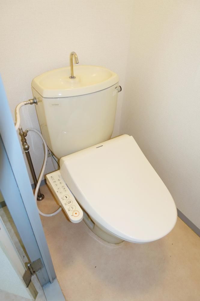 �y�g�C���z�@