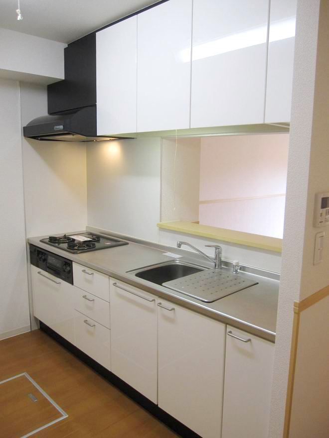 �y�L�b�`���z�@