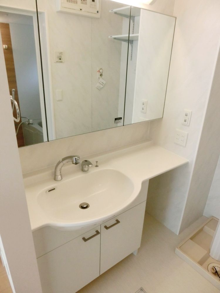 �y���ʏ��z�@