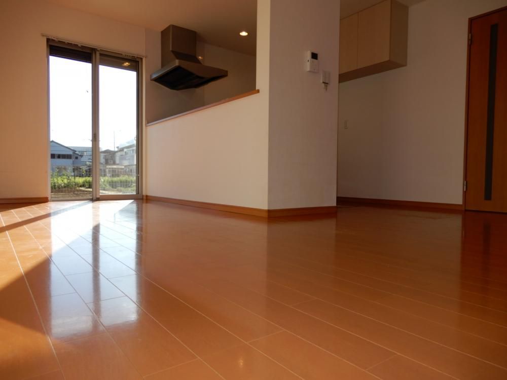 �y���ԁE���r���O�z�@