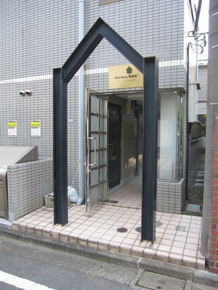 �y�G���g�����X�z�@