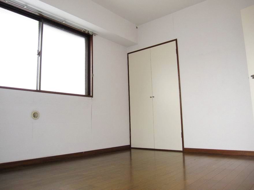 �y�Q���z�@