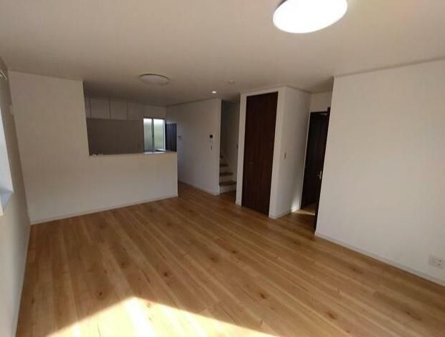 �y���ԁE���r���O�z�@