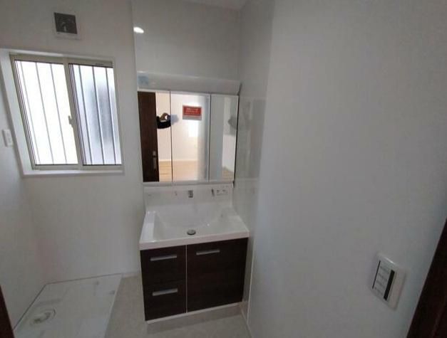 �y���ʏ��z�@