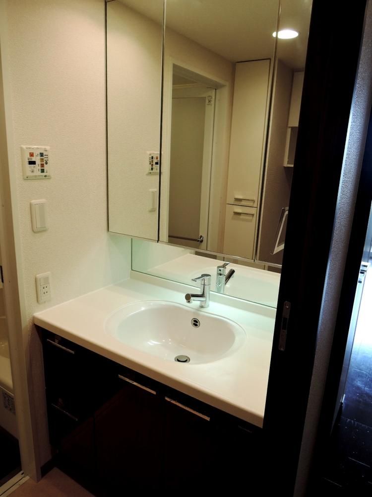 �y���ʏ��z�@