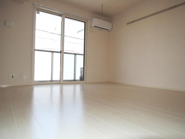 �y���̑������E�X�y�[�X�z�@