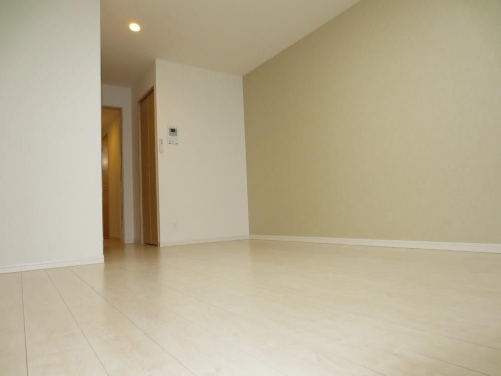 �y���ԁE���r���O�z�@