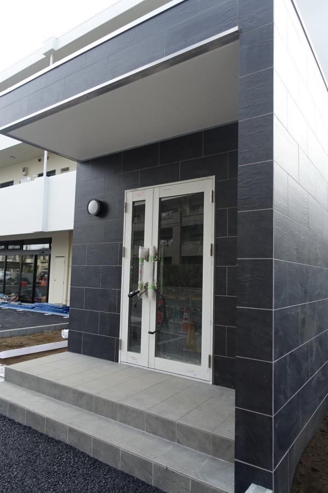 �y�G���g�����X�z�@