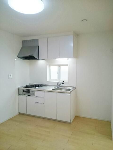 �y���ԁE���r���O�z�@