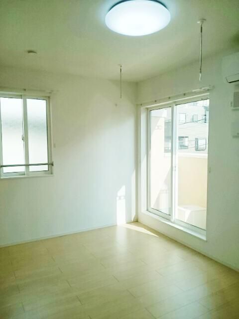 �y�Q���z�@