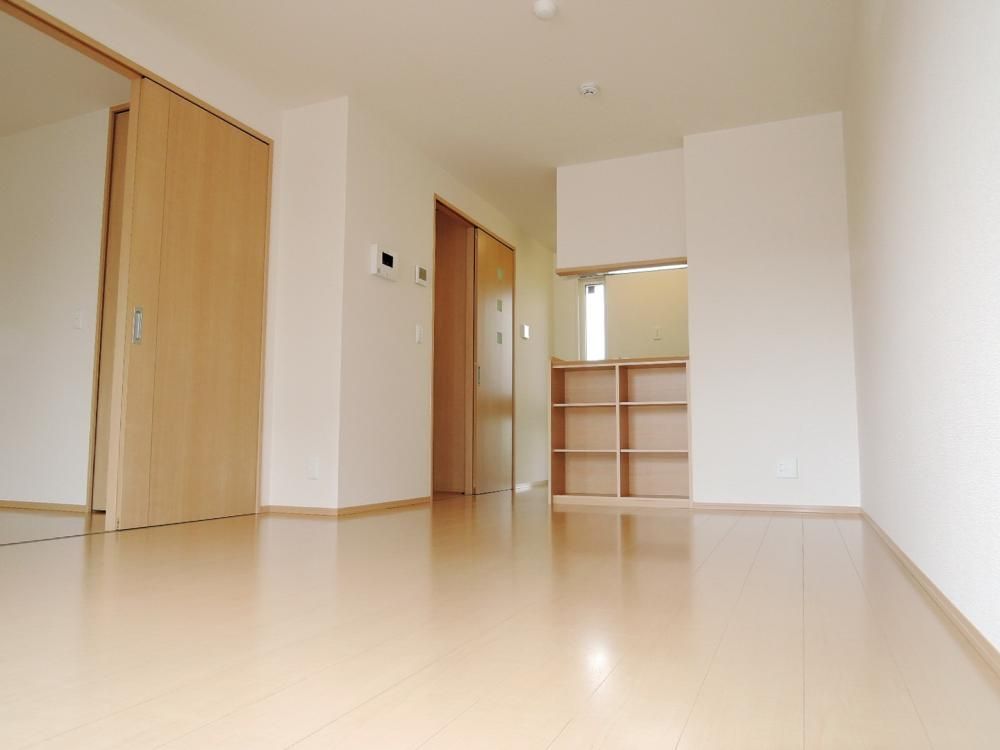 �y���ԁE���r���O�z�@