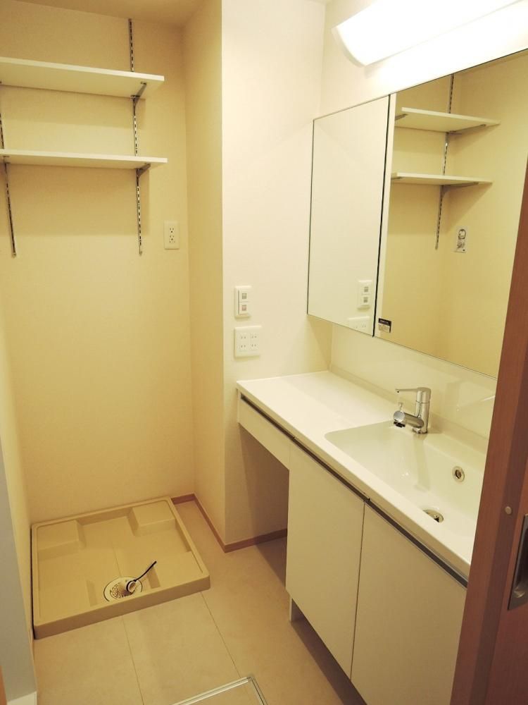 �y���̑��ݔ��z�@