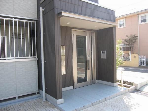 �y�G���g�����X�z�@