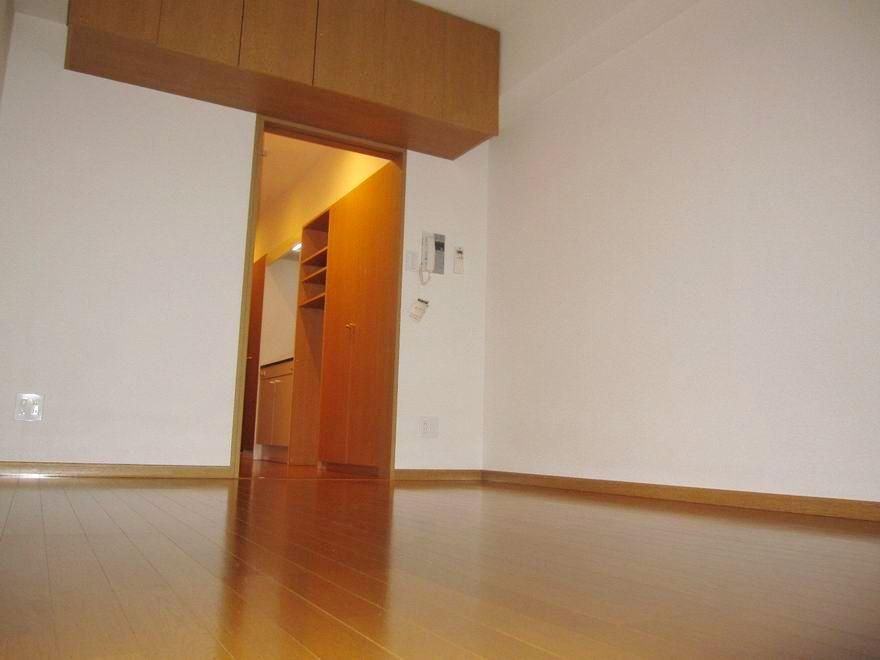 �y�Q���z�@