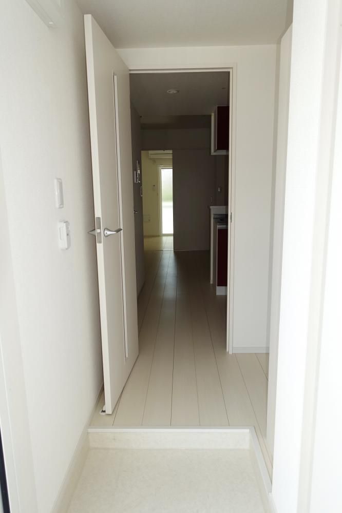 �y�Z�L�����e�B�z�@