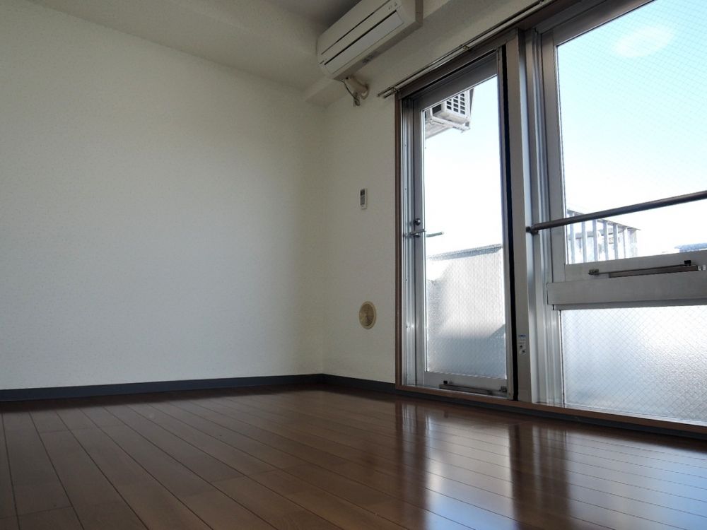 �y�Q���z�@