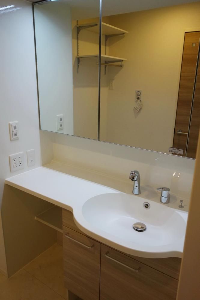 �y���ʏ��z�@