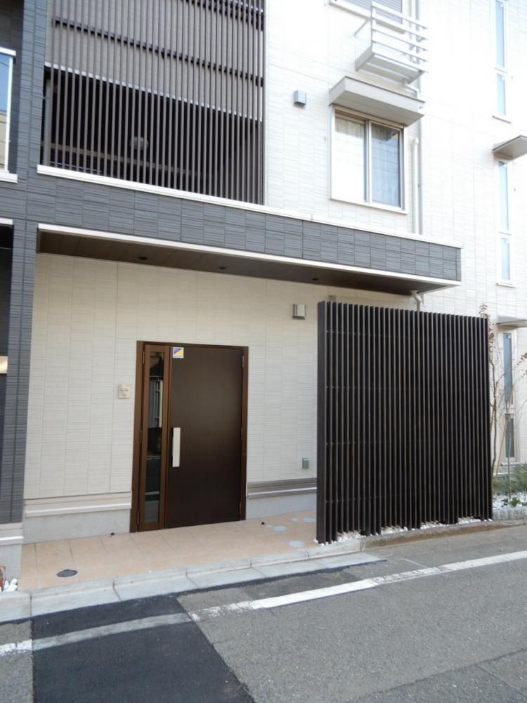 �y�G���g�����X�z�@