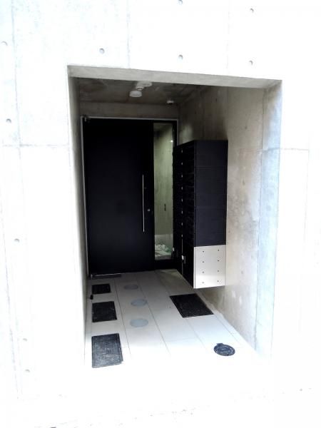 �y�G���g�����X�z�@