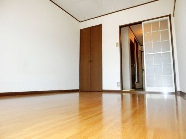 �y���ԁE���r���O�z�@