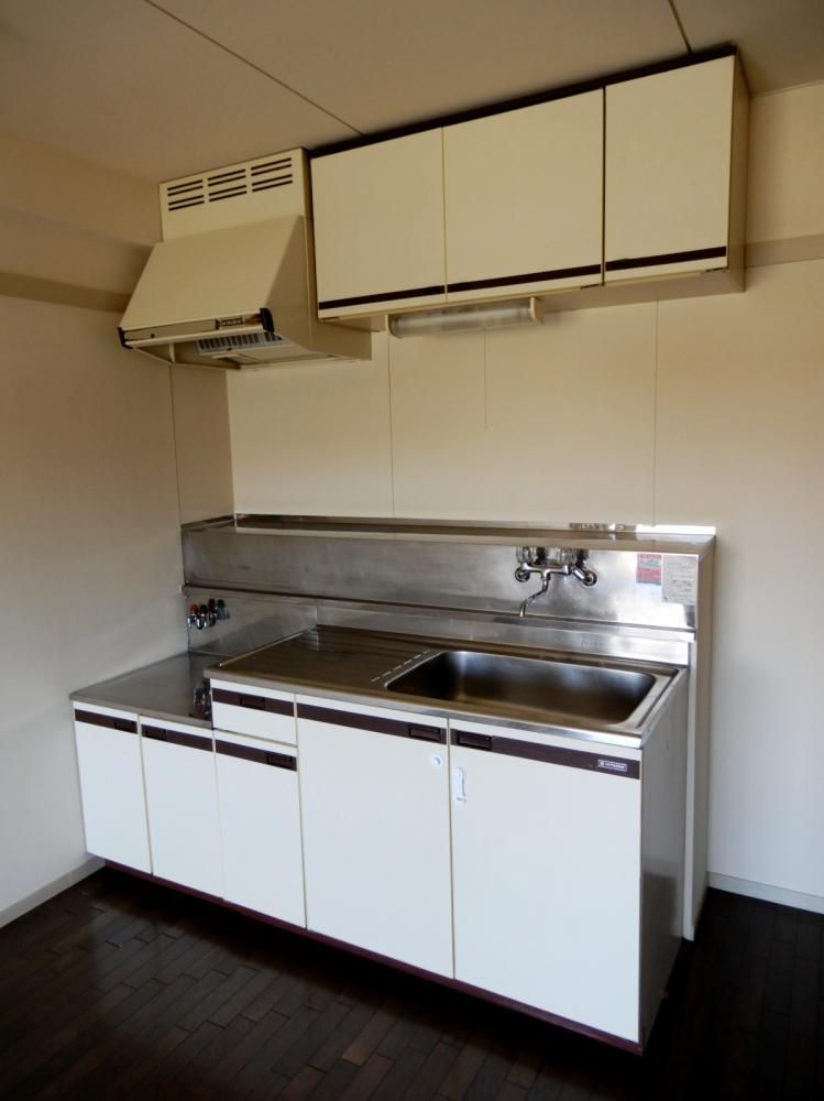 �y�L�b�`���z�@