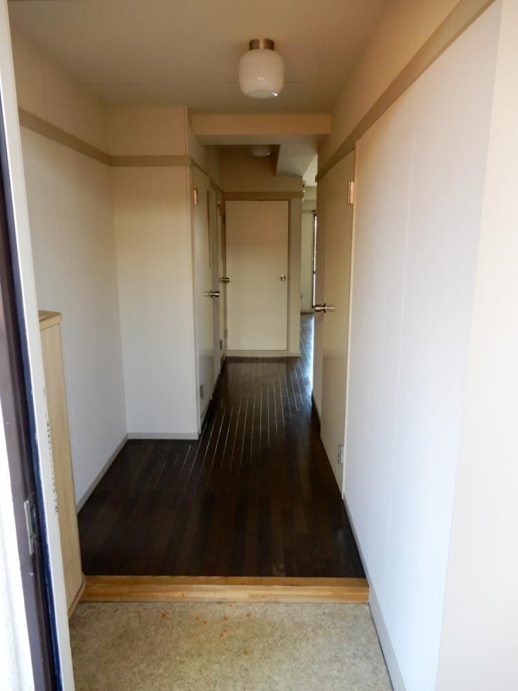 �y�Z�L�����e�B�z�@