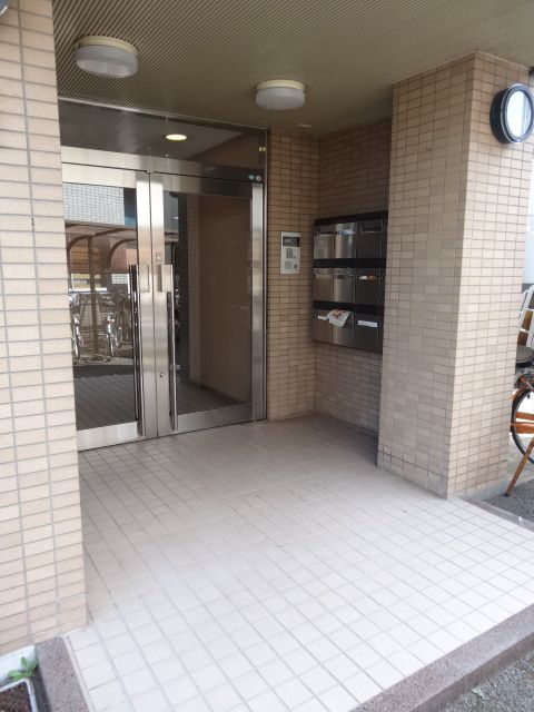 �y�G���g�����X�z�@