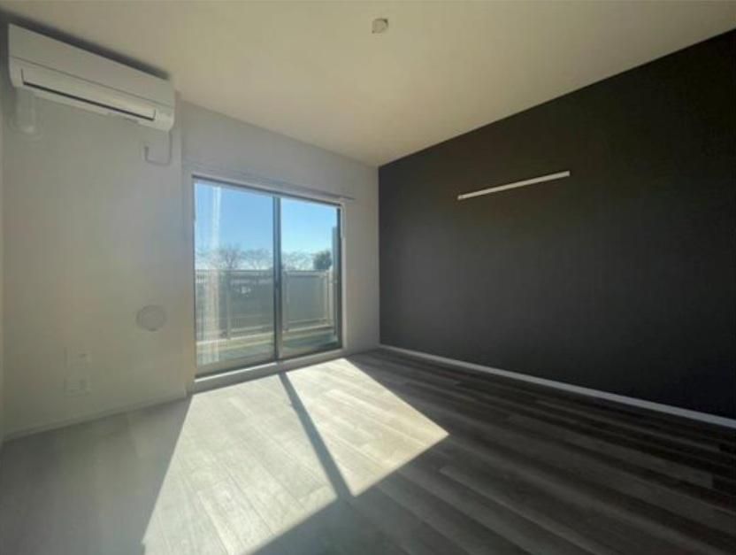 �y���ԁE���r���O�z�@