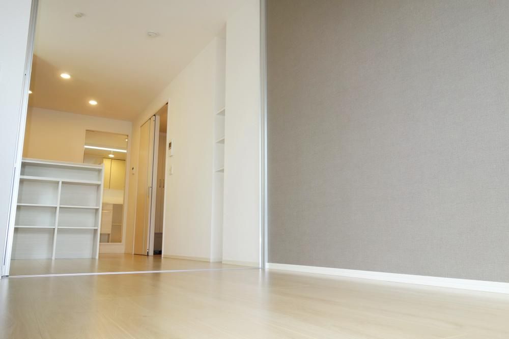 �y���]�z�@