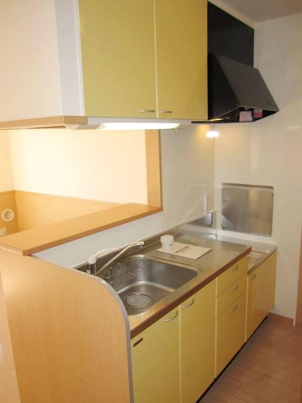 �y�L�b�`���z�@