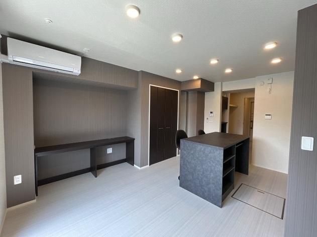 �y���ԁE���r���O�z�@